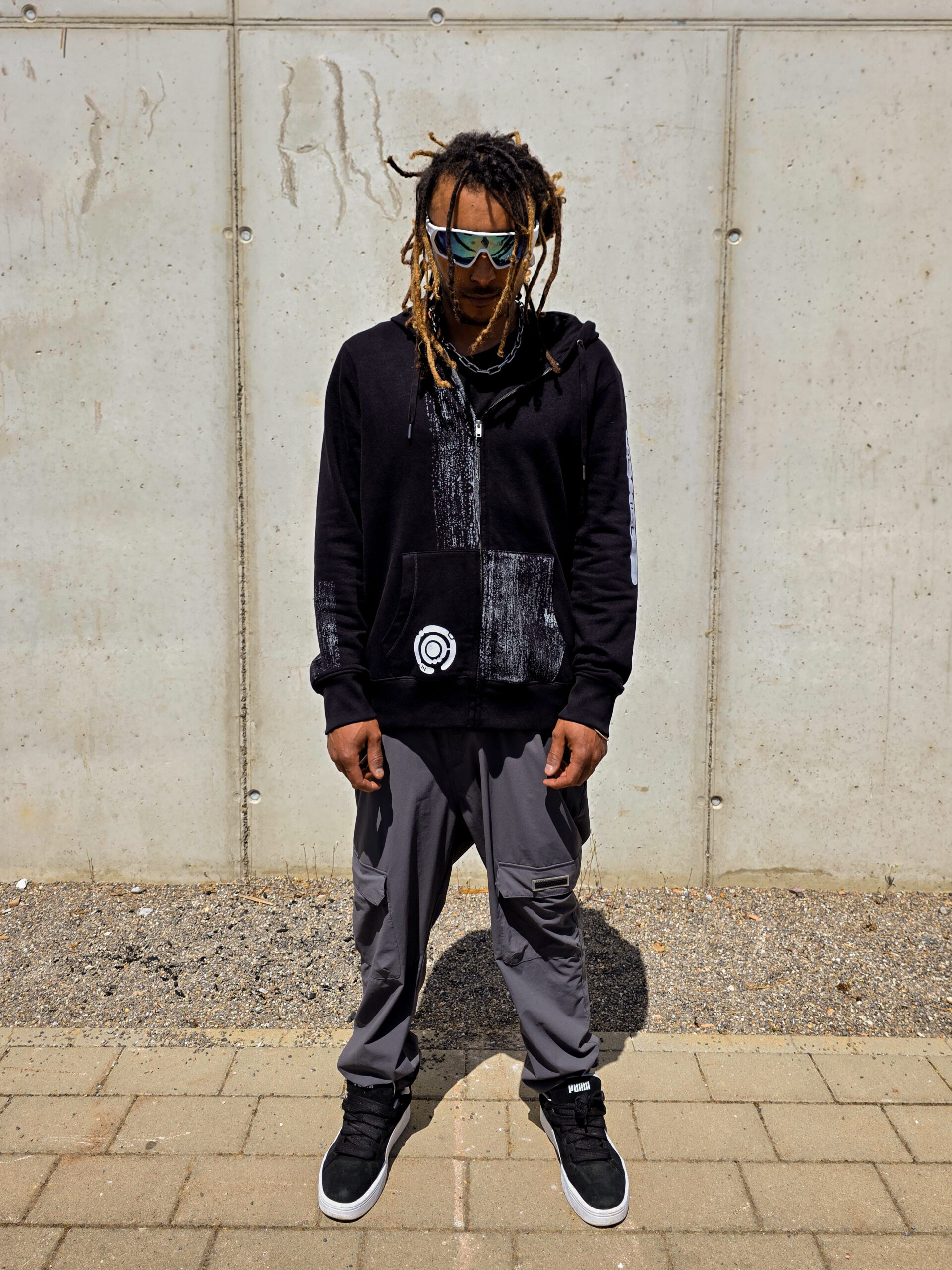 Zipper Hoodie - Center of Harmony – Bild 4